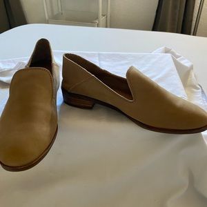 Lucky brand tan leather loafers
